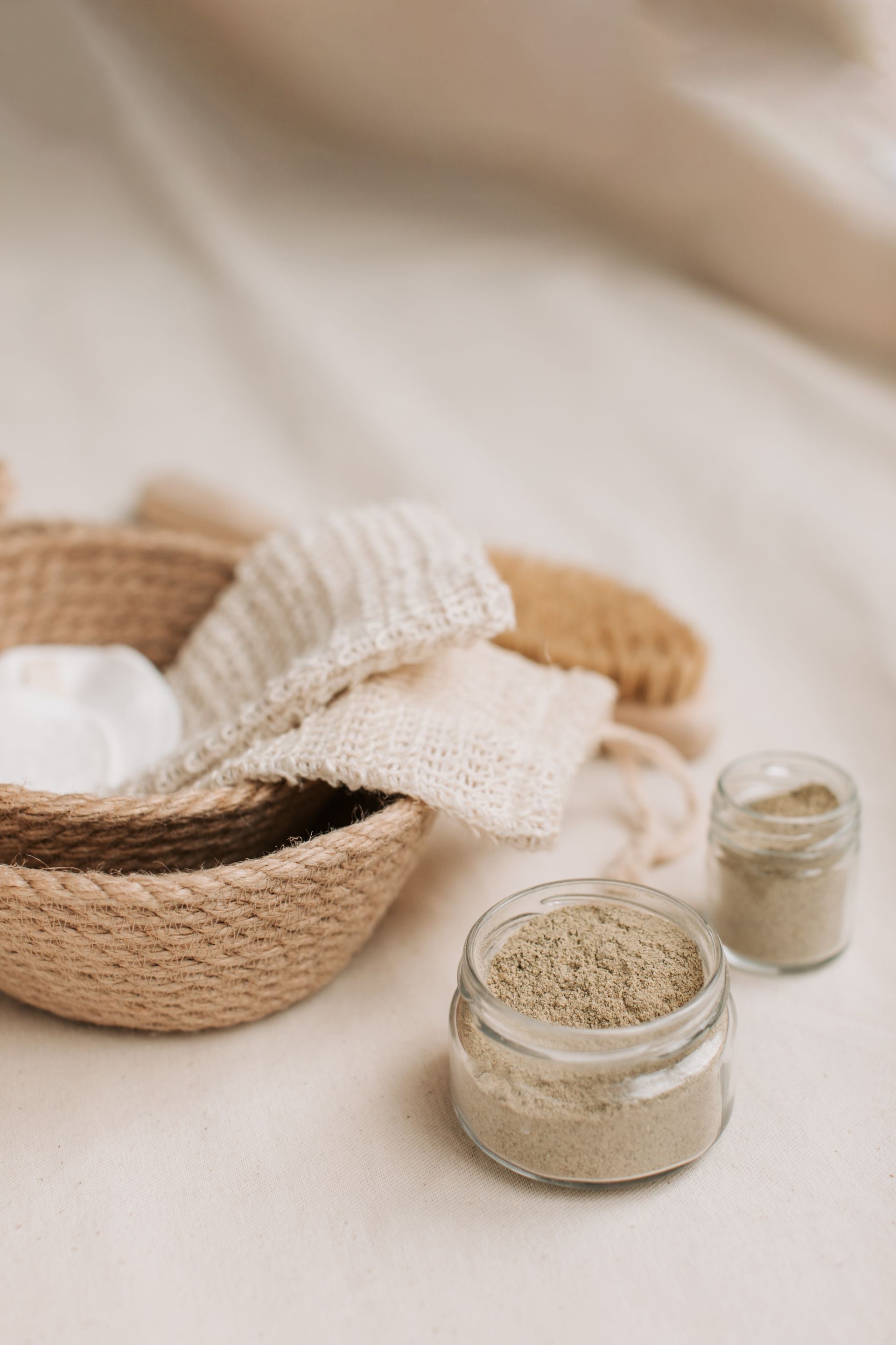 Argile blanche : l’ingrédient ancestral qui élève les soins artisanaux pour homme